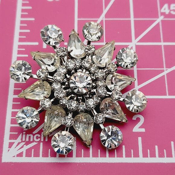 Vintage 1950s Unsigned Wedding Brooch, Riveted Three Dimensional Flower Pin - Picture 5 of 10